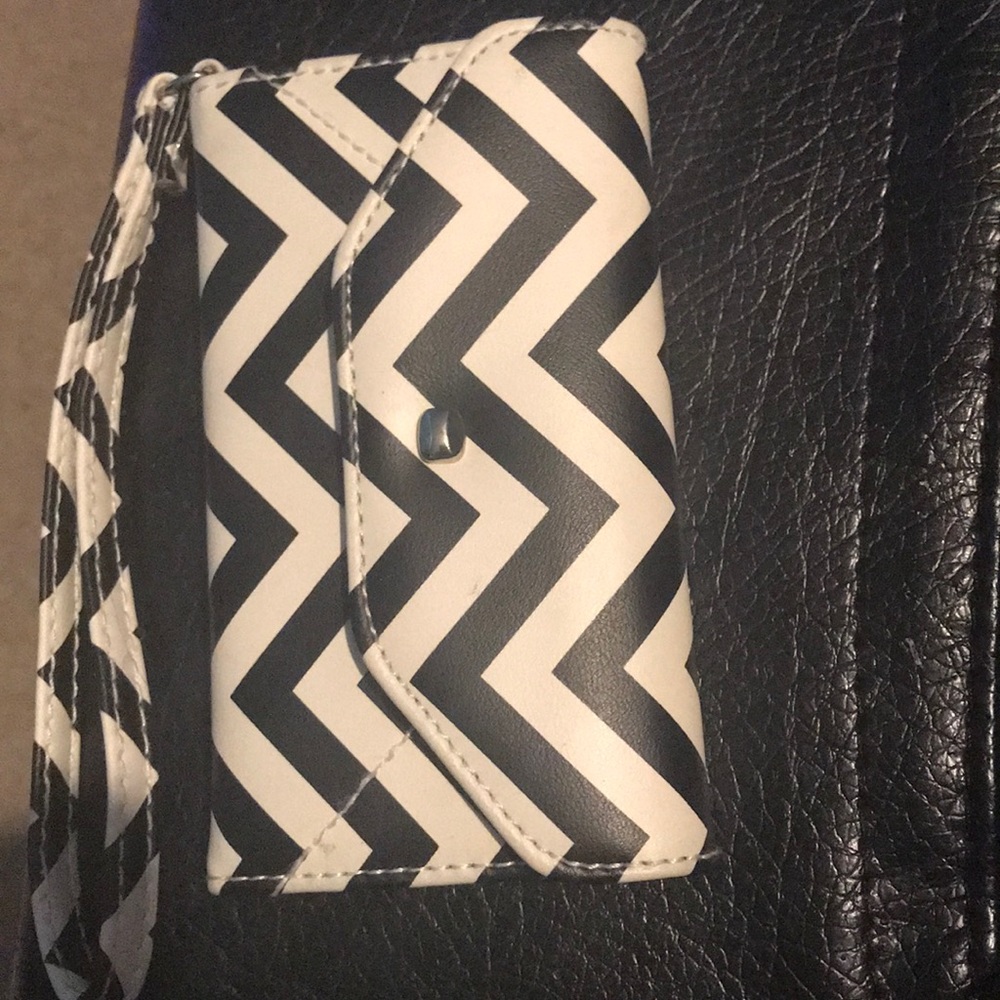Iphone 5s Cases - Picture 8 of 8
